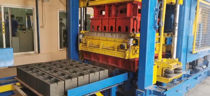 Concrete Block Machine