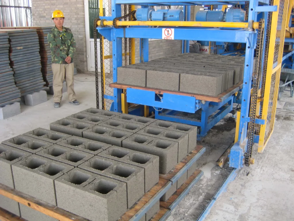 machine de fabrication de briques en béton