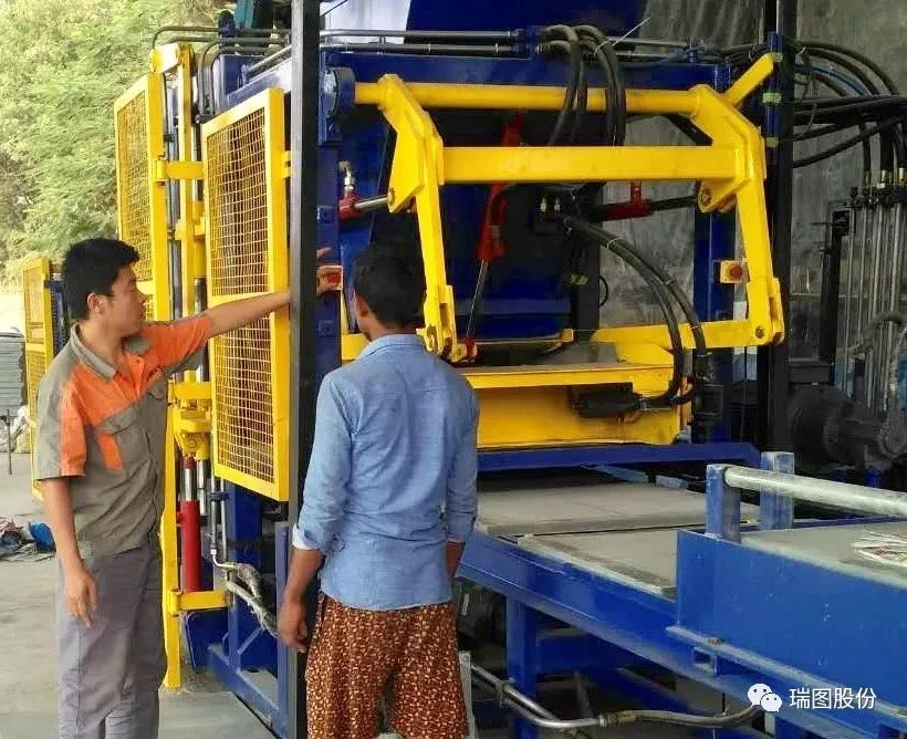 Máquina para fabricar tijolos de bloco de concreto totalmente automática