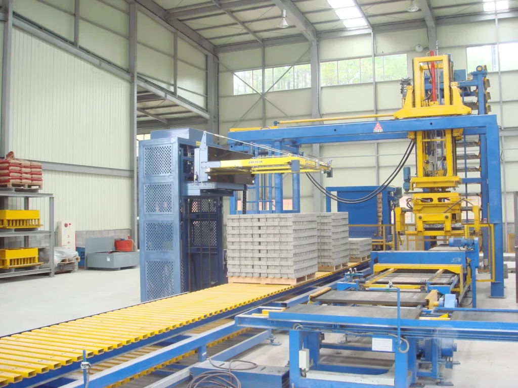 automatic concrete block making machine